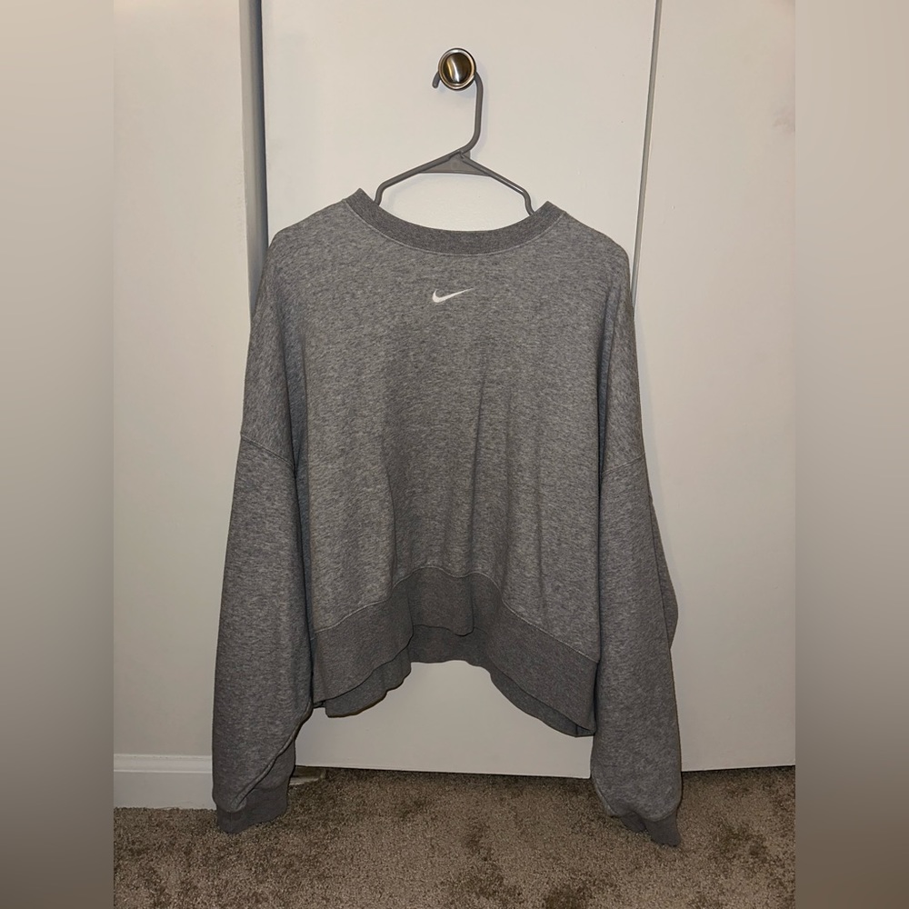 Nike Oversized Cropped Crew